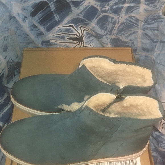 Blackstone shearling lined sneaker booties - Picture 3 of 5